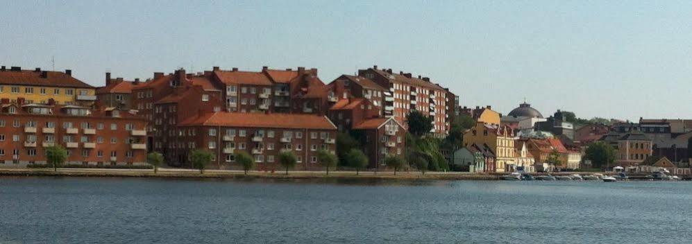 Drottninggatans Vandrarhem Karlskrona Exterior photo